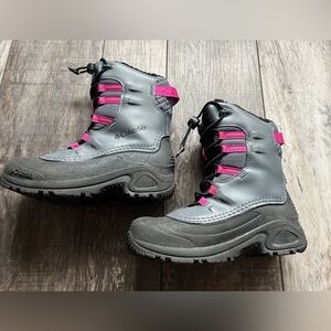 Girl’s size 3 Columbia gray, black, and pink, warm, waterproof, winter boots